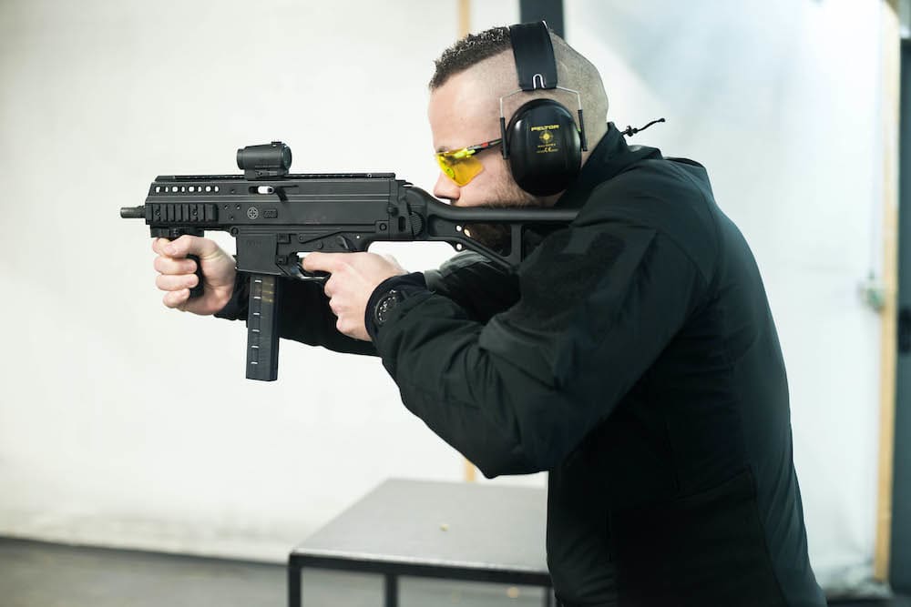 Die Aufnahmen zeigen betreutes Schießen der PAA Shooting Academy. Sie belegen nicht, dass jedes Motiv am Braunschweig-Termin entstanden ist. (11)